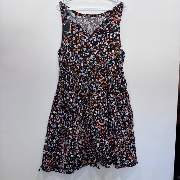 torrid Dresses & Skirts - Torrid‎ Black Floral Print Betsy Babydoll Challis Tank Dress Size 1